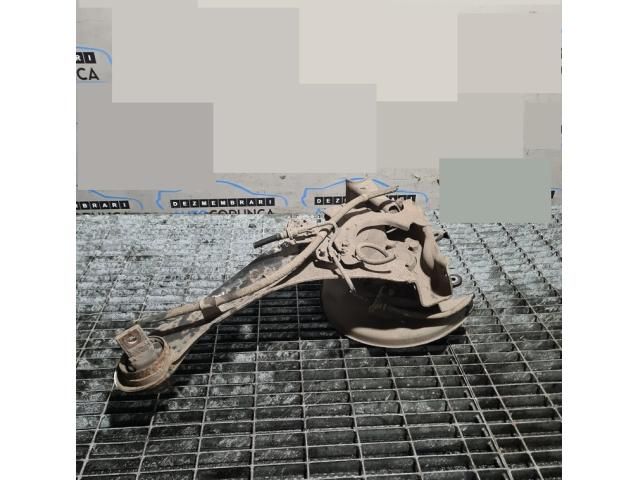 bontott MITSUBISHI ASX Bal hátsó Csonkállvány