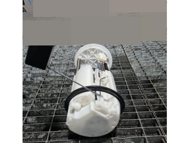 bontott MITSUBISHI ASX Üzemanyag Szivattyú