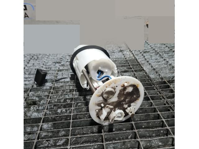 bontott MITSUBISHI ASX Üzemanyag Szivattyú