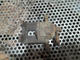 bontott MITSUBISHI ASX Bal hátsó Féknyereg Munkahengerrel