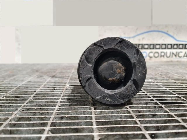 bontott MITSUBISHI ASX Dugattyú