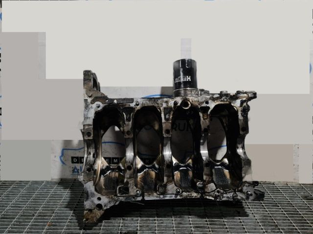 bontott MITSUBISHI ASX Olajteknő