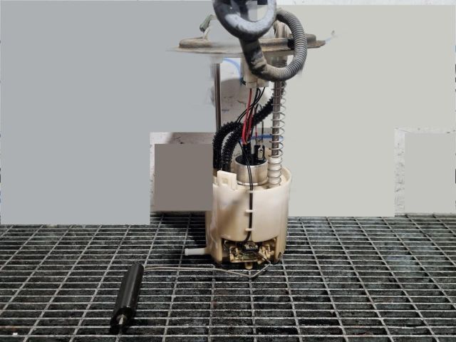 bontott MITSUBISHI ASX Üzemanyag Szivattyú