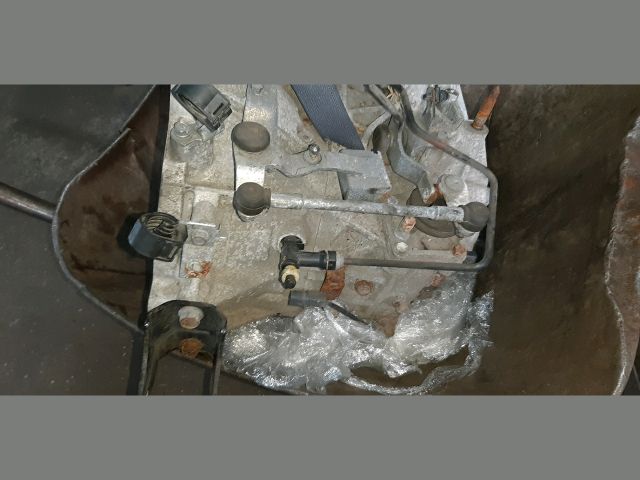 bontott MITSUBISHI ASX Váltó (Mechanikus)