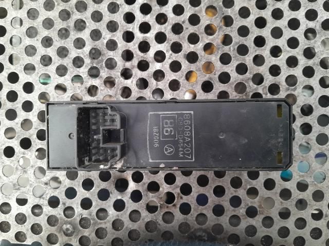 bontott MITSUBISHI ASX Ablakemelő Kapcsoló Négyes / Kettes