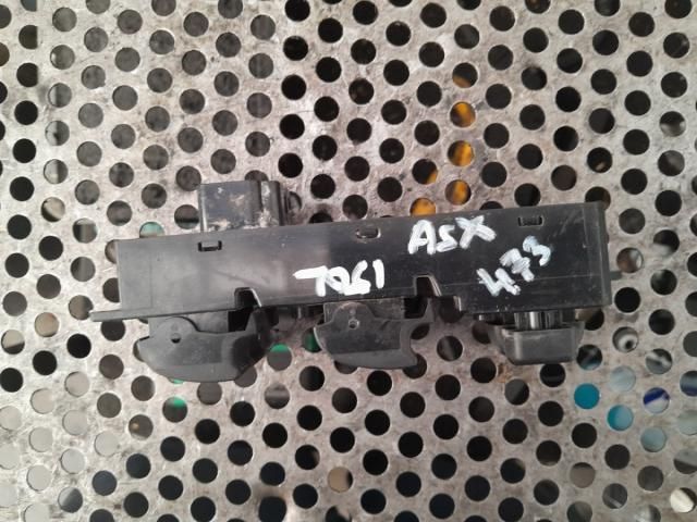 bontott MITSUBISHI ASX Ablakemelő Kapcsoló Négyes / Kettes