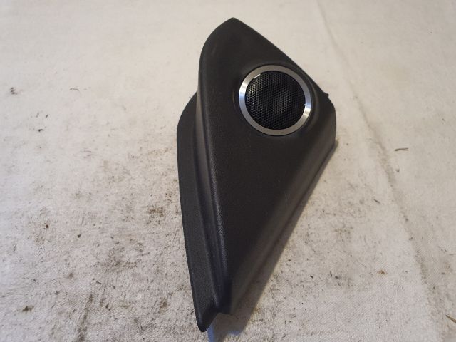 bontott MITSUBISHI ASX Bal A Oszlop Hangszóró Burkolat