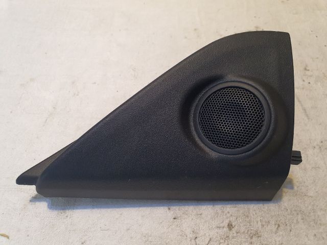 bontott MITSUBISHI ASX Bal A Oszlop Hangszóró Burkolat