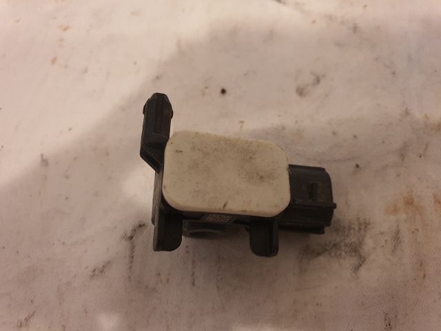 bontott MITSUBISHI ASX Bal első Ütközés Érzékelő (Homlokfalon)