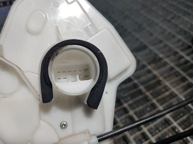 bontott MITSUBISHI ASX Bal hátsó Ajtózár