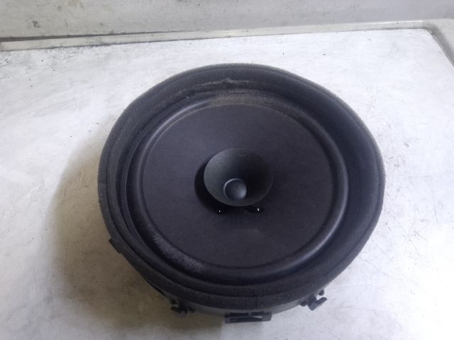 bontott MITSUBISHI ASX Bal hátsó Hangszóró