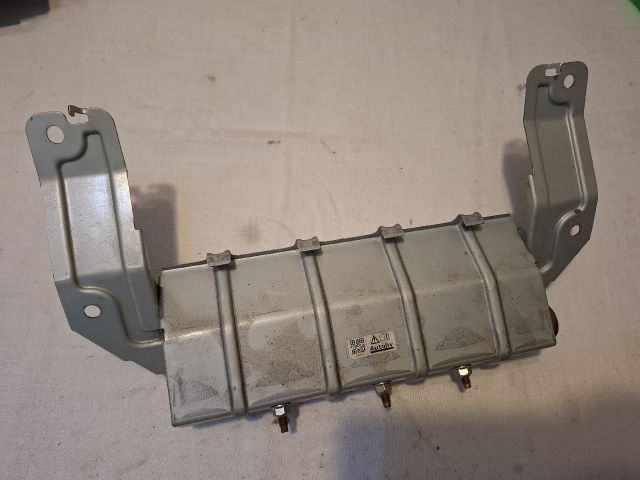 bontott MITSUBISHI ASX Bal Térdlégzsák