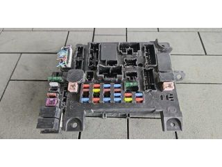 bontott MITSUBISHI ASX Biztosítéktábla Utastér