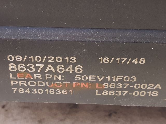 bontott MITSUBISHI ASX Biztosítéktábla Utastér