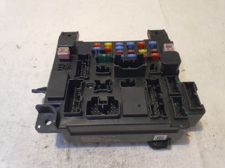 bontott MITSUBISHI ASX Biztosítéktábla Utastér