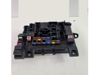 bontott MITSUBISHI ASX Biztosítéktábla Utastér