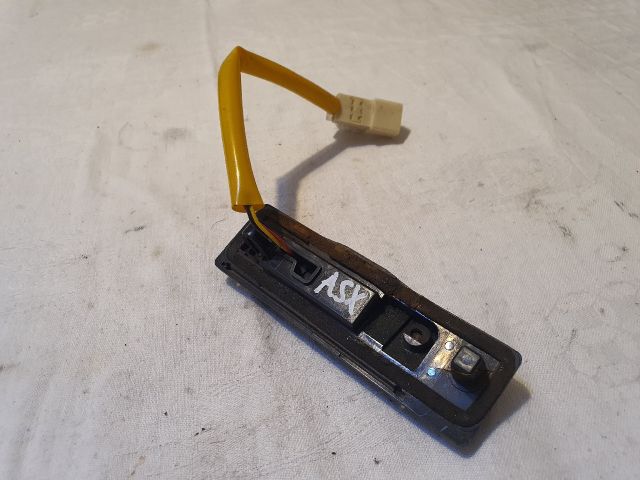 bontott MITSUBISHI ASX Csomagtérajtó Kilincs