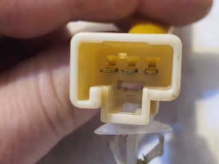 bontott MITSUBISHI ASX Csomagtérajtó Kilincs