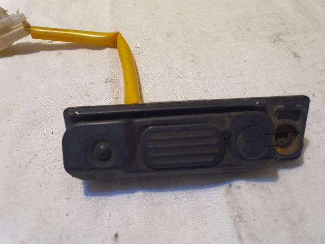 bontott MITSUBISHI ASX Csomagtérajtó Kilincs