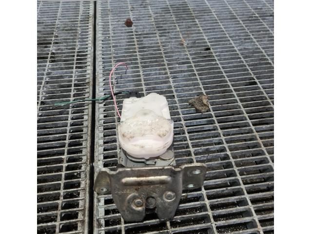 bontott MITSUBISHI ASX Csomagtérajtó Zárszerkezet