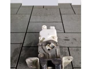 bontott MITSUBISHI ASX Csomagtérajtó Zárszerkezet