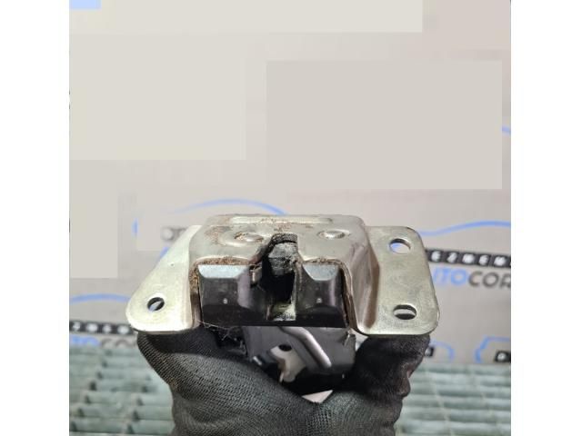 bontott MITSUBISHI ASX Csomagtérajtó Zárszerkezet