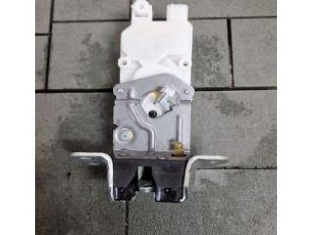 bontott MITSUBISHI ASX Csomagtérajtó Zárszerkezet