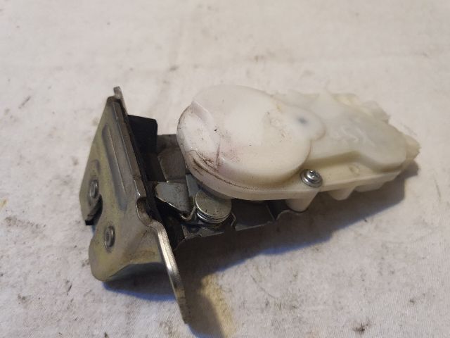 bontott MITSUBISHI ASX Csomagtérajtó Zárszerkezet