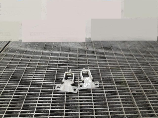 bontott MITSUBISHI ASX Csomagtérajtó Zsanér