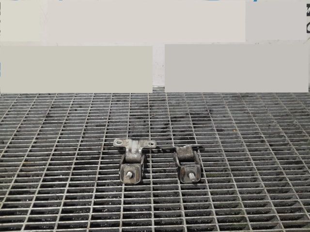 bontott MITSUBISHI ASX Csomagtérajtó Zsanér