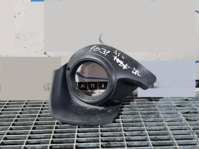 bontott MITSUBISHI ASX Első Lökhárító Díszléc