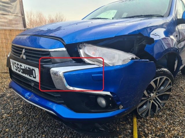 bontott MITSUBISHI ASX Első Lökhárító Díszléc