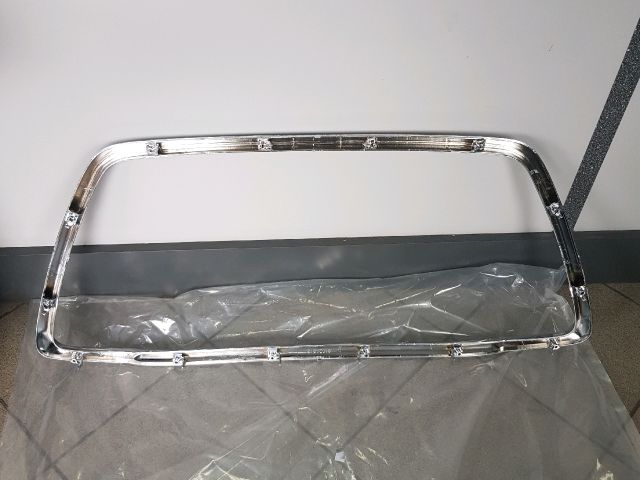 bontott MITSUBISHI ASX Első Lökhárító Díszléc