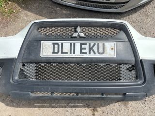 bontott MITSUBISHI ASX Első Lökhárító (Részeivel)