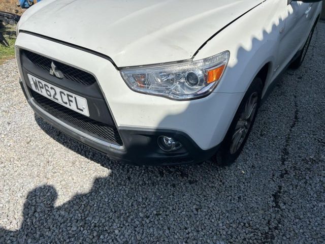 bontott MITSUBISHI ASX Első Lökhárító (Üresen)