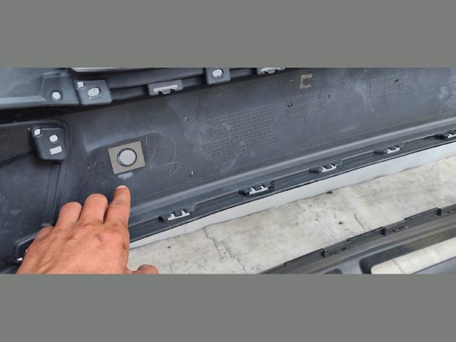 bontott MITSUBISHI ASX Első Lökhárító (Üresen)