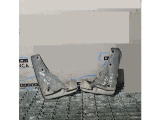 bontott MITSUBISHI ASX Első Sárvédő Gumi Pár