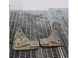 bontott MITSUBISHI ASX Első Sárvédő Gumi Pár