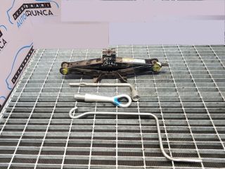 bontott MITSUBISHI ASX Emelő