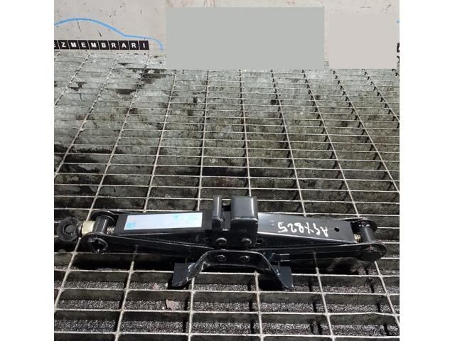 bontott MITSUBISHI ASX Emelő