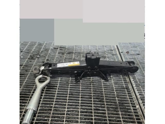 bontott MITSUBISHI ASX Emelő