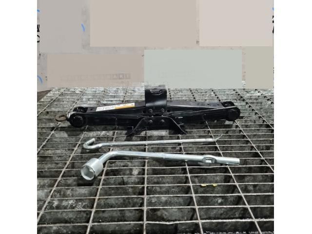 bontott MITSUBISHI ASX Emelő