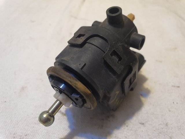 bontott MITSUBISHI ASX Fényszórómagasság Állító Motor Jobb