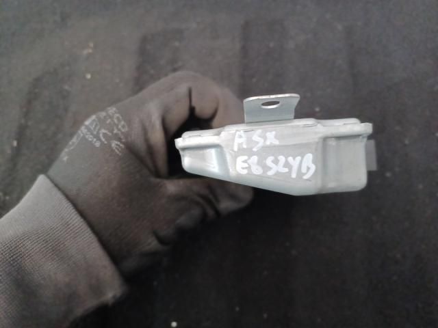 bontott MITSUBISHI ASX Feszültségszabályzó