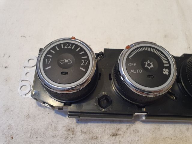 bontott MITSUBISHI ASX Fűtéskapcsoló (digit klímás)