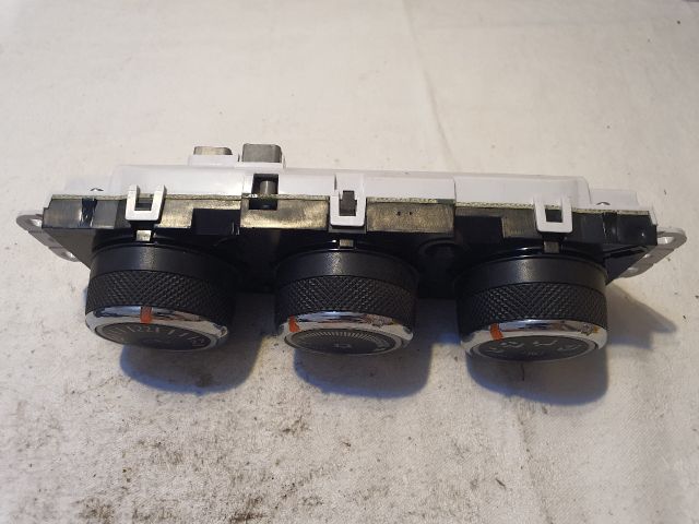 bontott MITSUBISHI ASX Fűtéskapcsoló (digit klímás)