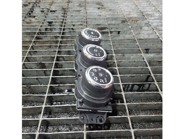 bontott MITSUBISHI ASX Fűtéskapcsoló