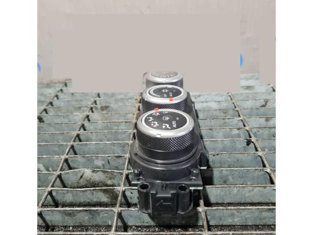 bontott MITSUBISHI ASX Fűtéskapcsoló