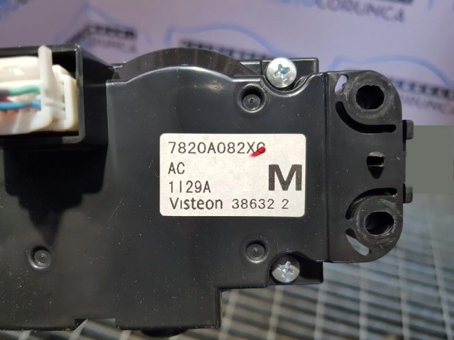 bontott MITSUBISHI ASX Fűtéskapcsoló