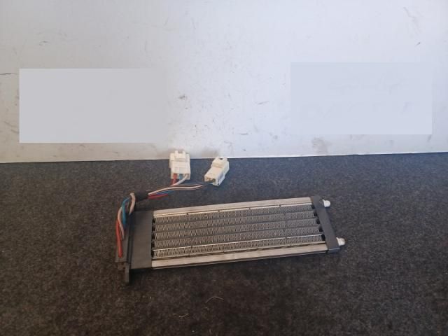 bontott MITSUBISHI ASX Fűtőradiátor (Elektromos)